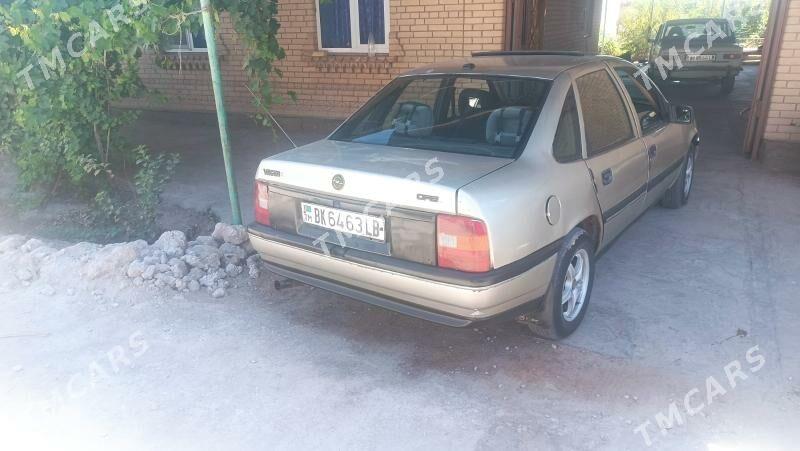 Opel Vectra 1991 - 21 000 TMT - Фарап - img 4