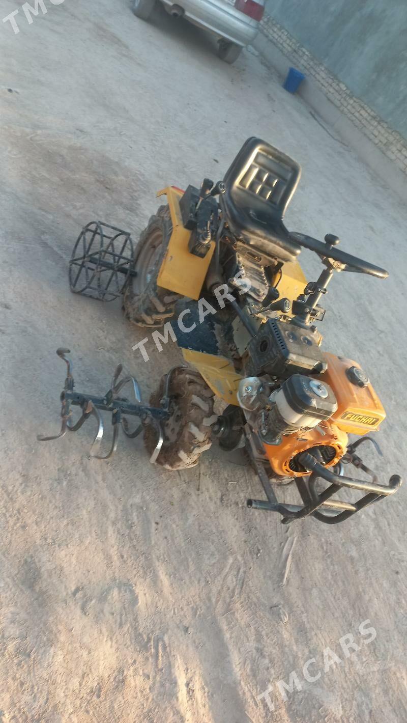 XCMG LW300F 2024 - 45 000 TMT - Гурбансолтан Едже - img 4
