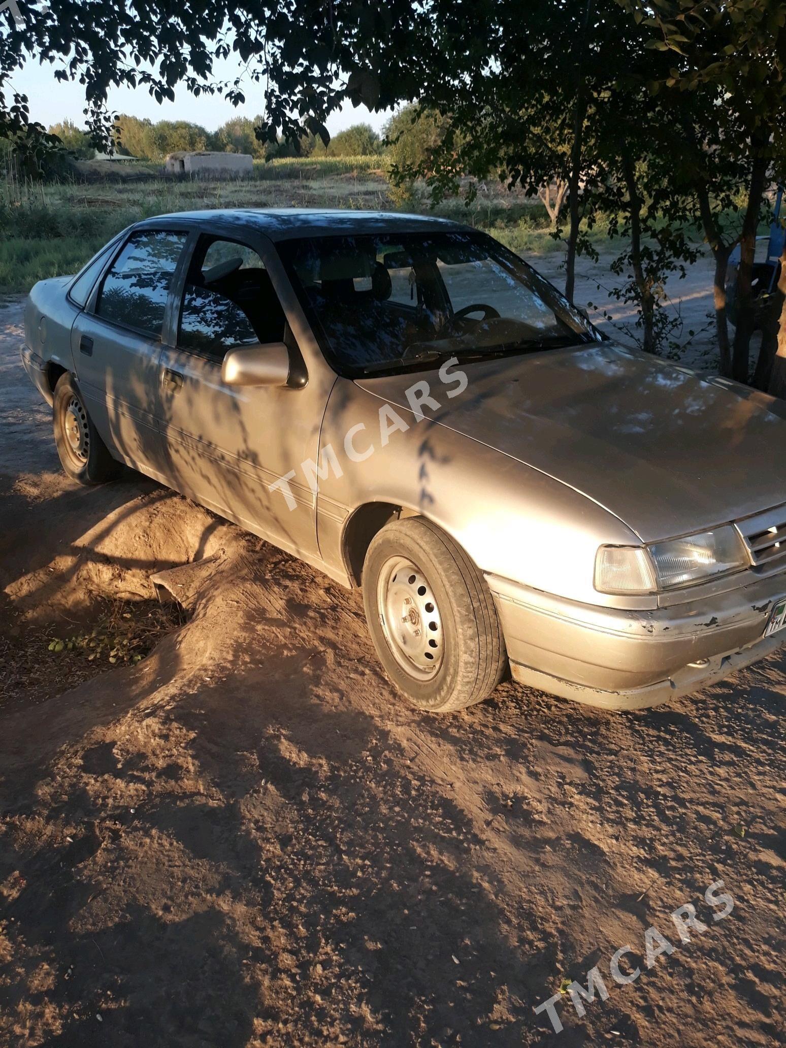 Opel Vectra 1989 - 26 000 TMT - Boldumsaz - img 3