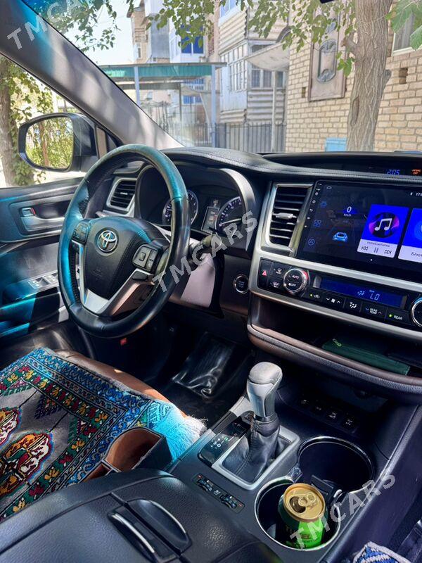 Toyota Highlander 2016 - 419 999 TMT - Туркменабат - img 7