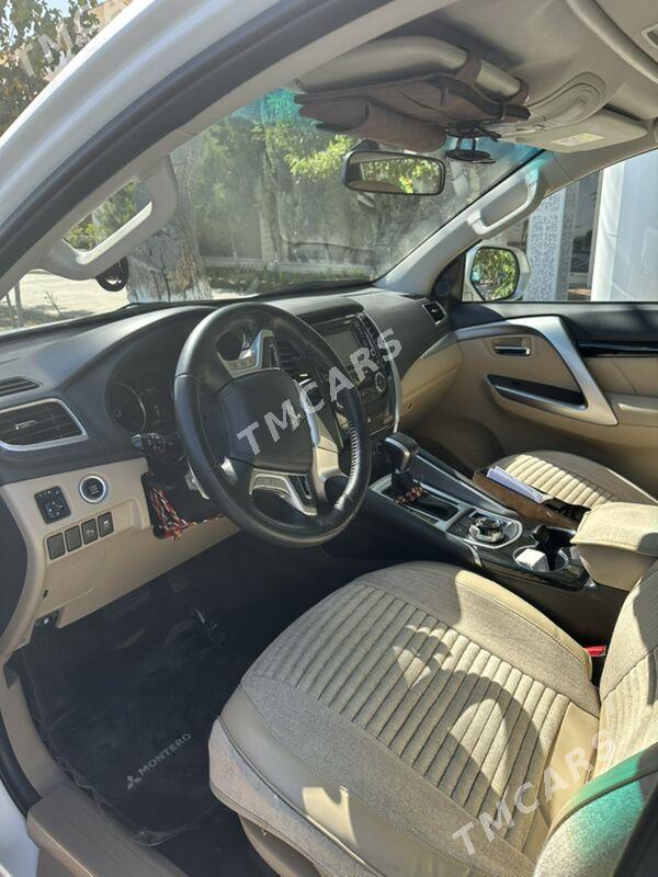 Mitsubishi Montero Sport 2019 - 378 000 TMT - Aşgabat - img 4