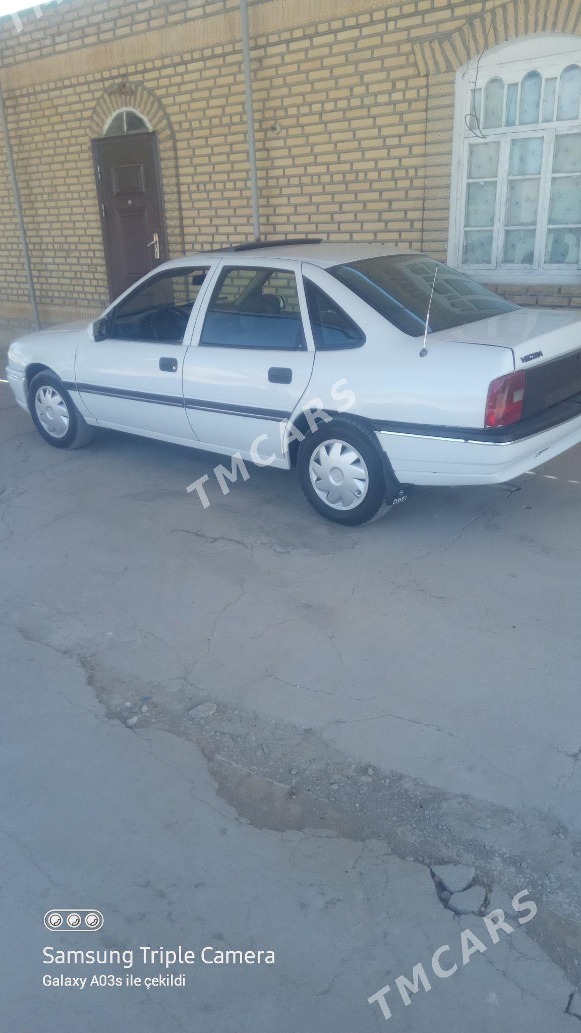 Opel Vectra 1992 - 37 000 TMT - Bäherden - img 2