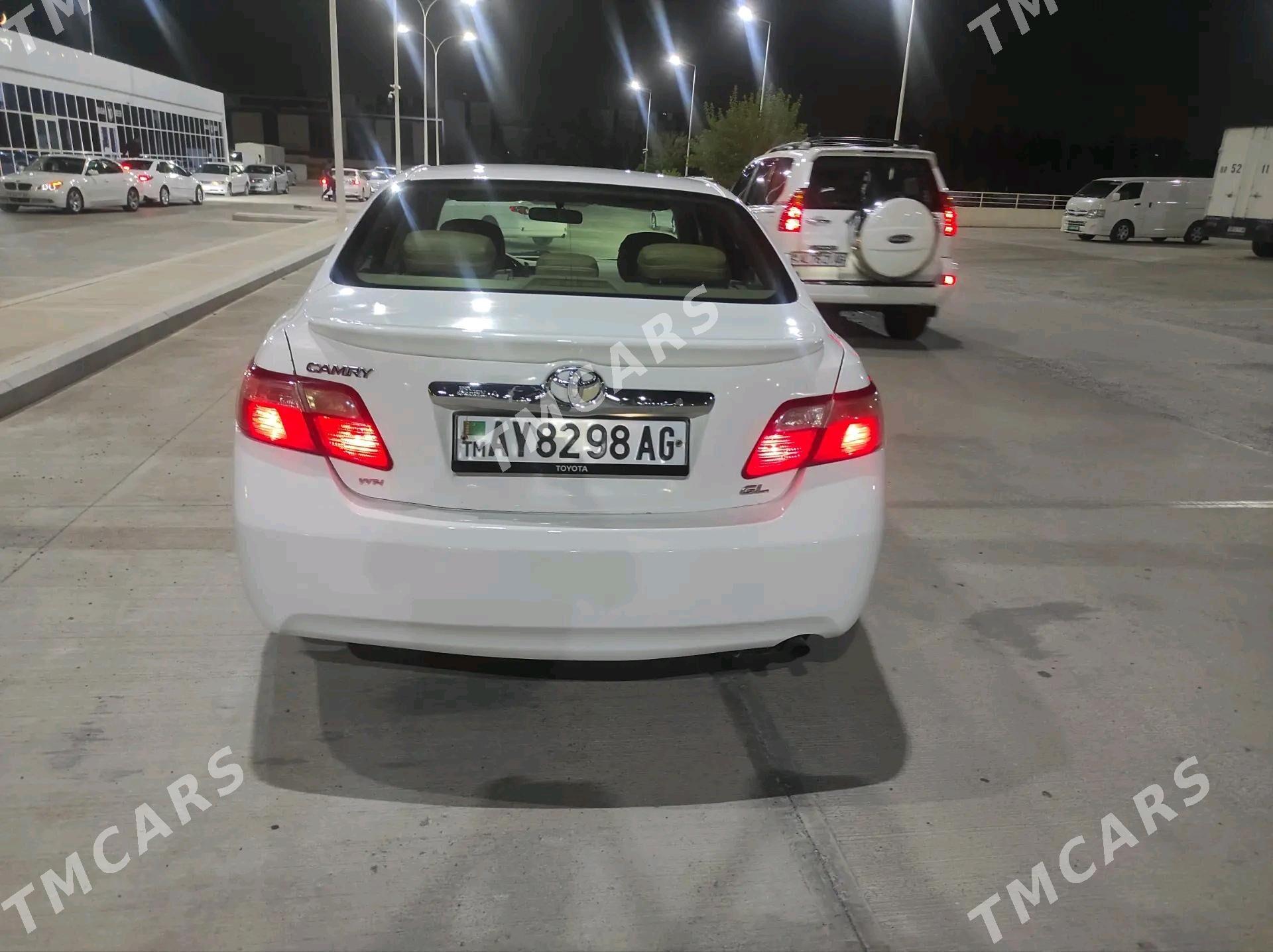 Toyota Camry 2008 - 148 000 TMT - 2 мкр - img 2