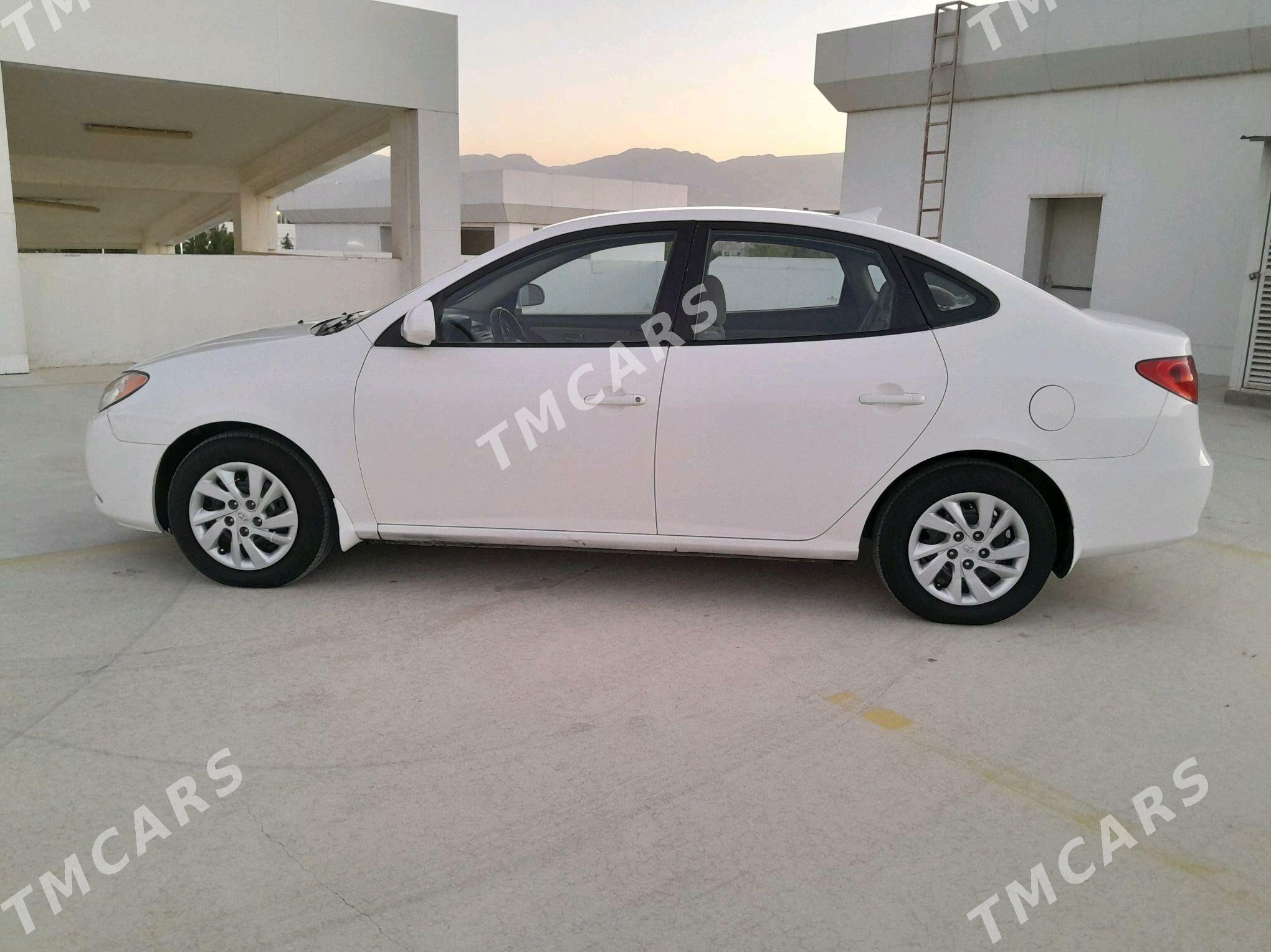 Hyundai Elantra 2009 - 137 000 TMT - 10 мкр - img 4