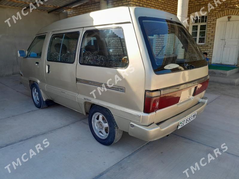 Toyota Town Ace 1989 - 25 000 TMT - Туркменгала - img 3