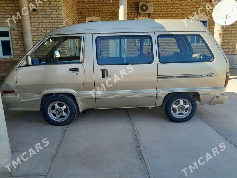 Toyota Town Ace 1989 - 25 000 TMT - Туркменгала - img 4