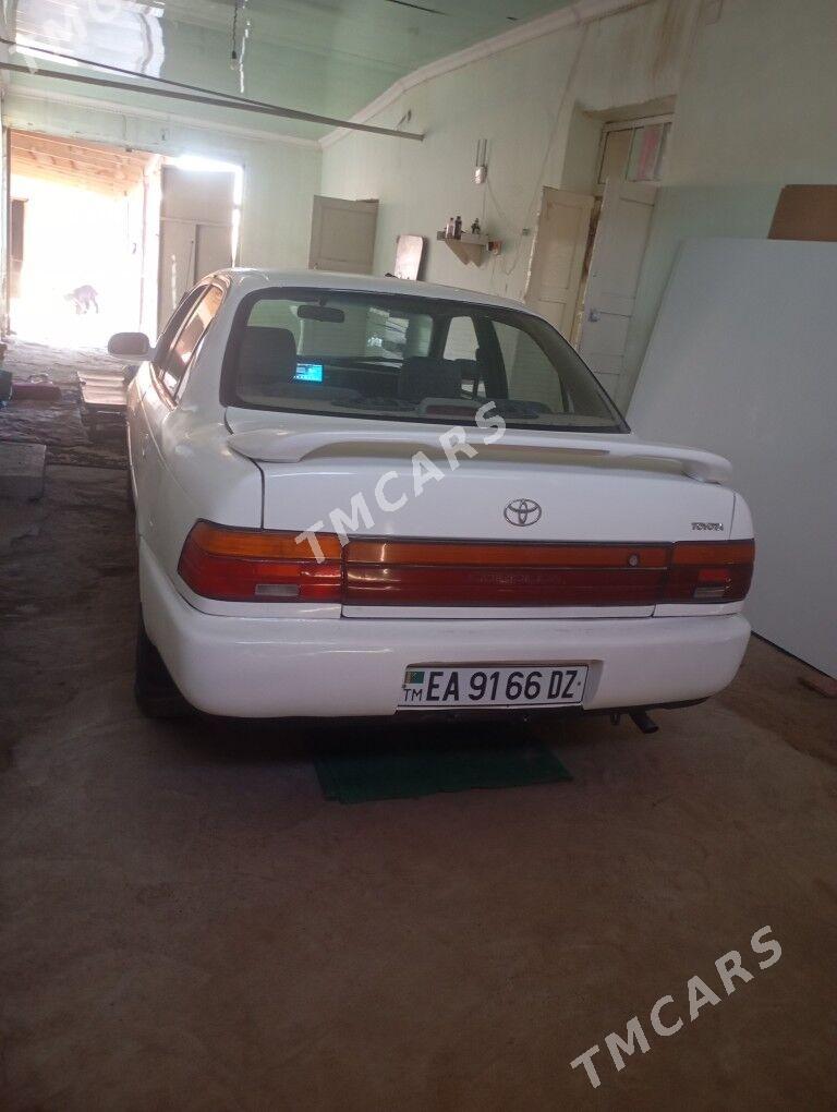 Toyota Corolla 1994 - 56 000 TMT - Köneürgenç - img 2