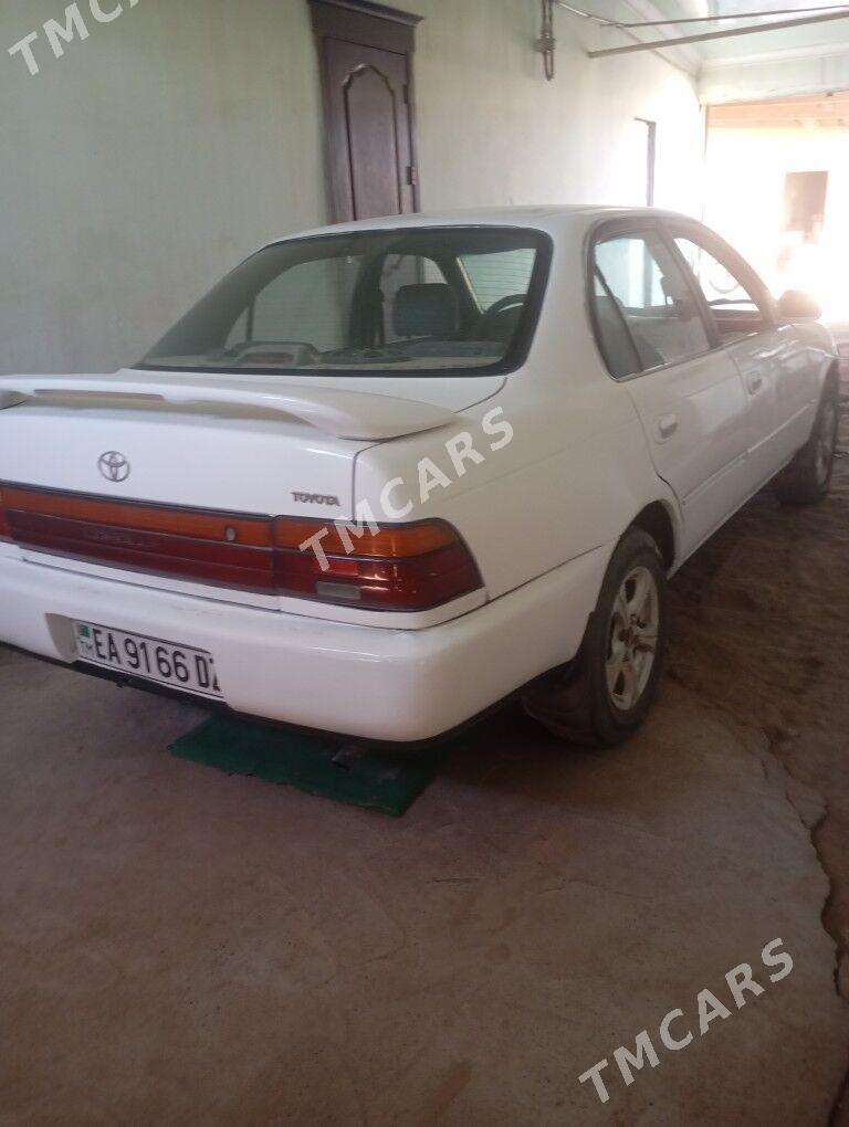 Toyota Corolla 1994 - 56 000 TMT - Köneürgenç - img 3