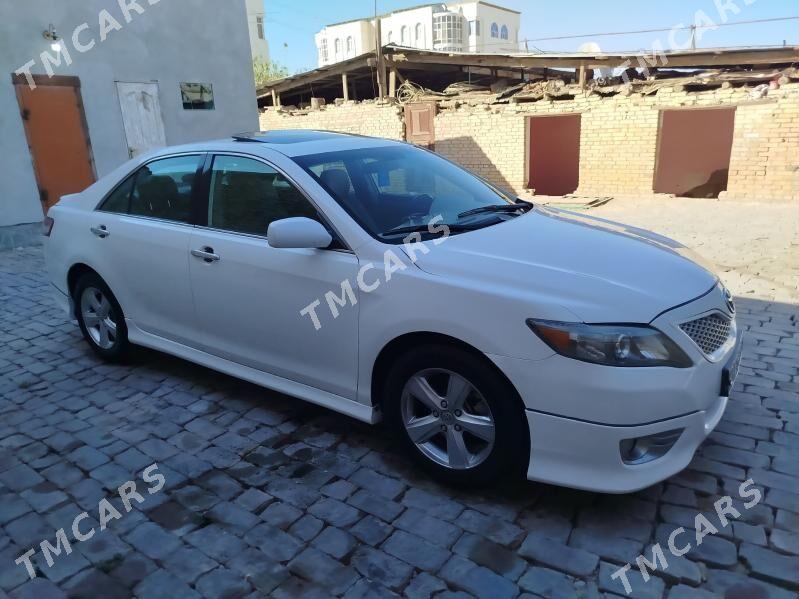 Toyota Camry 2010 - 185 000 TMT - Туркменабат - img 2
