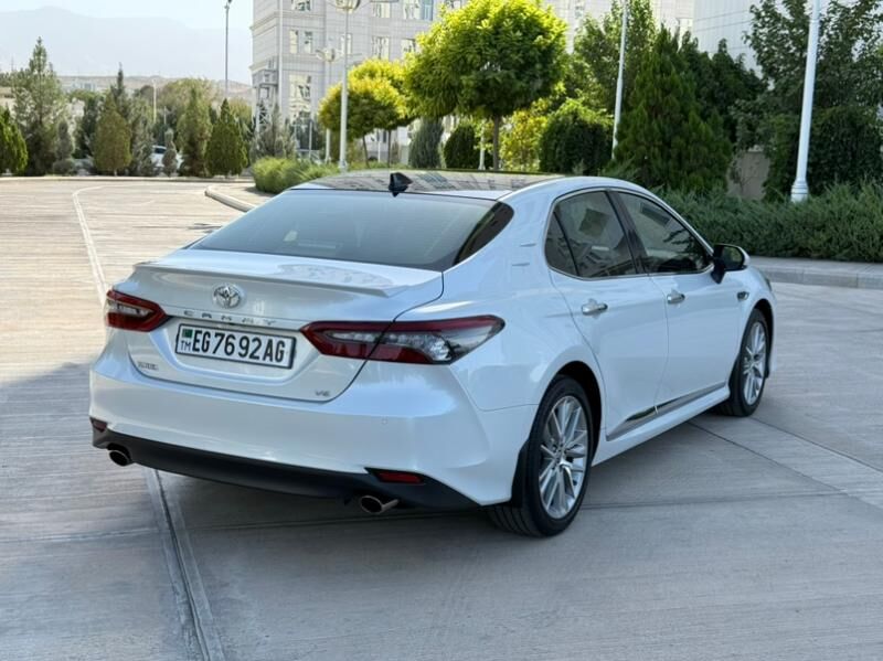 Toyota Camry 2022 - 604 000 TMT - Aşgabat - img 6