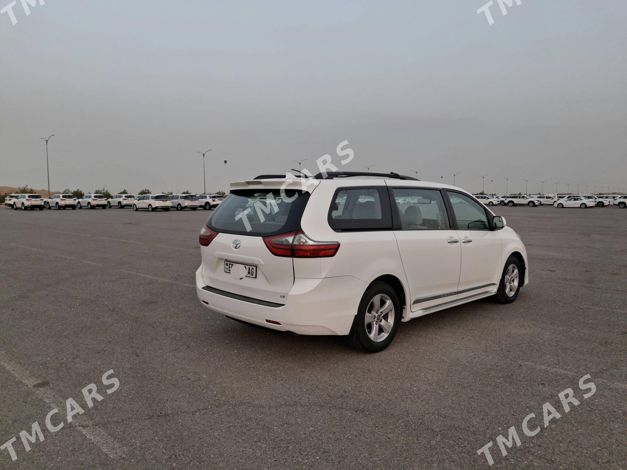 Toyota Sienna 2020 - 442 000 TMT - Ашхабад - img 3