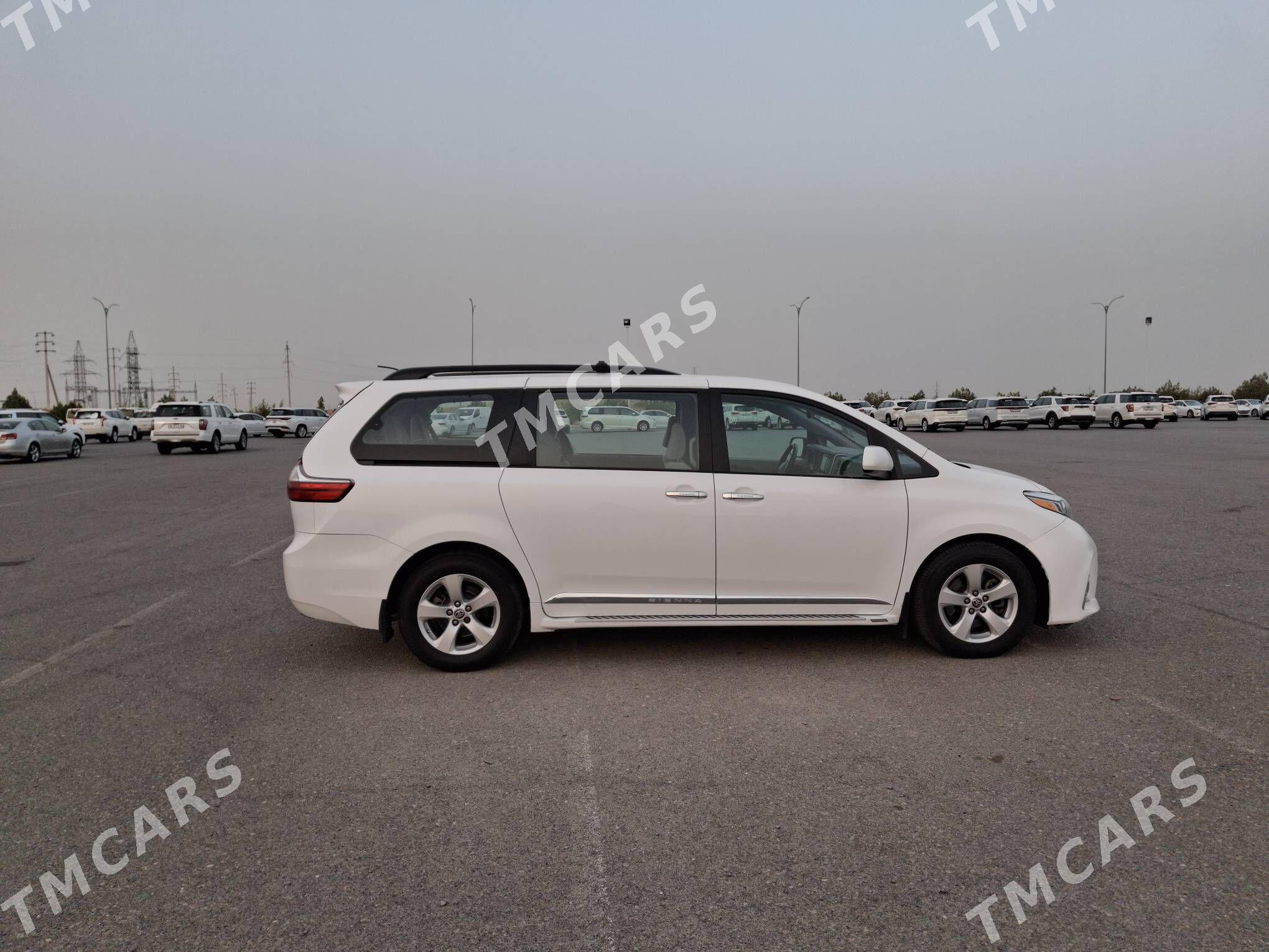 Toyota Sienna 2020 - 442 000 TMT - Ашхабад - img 4