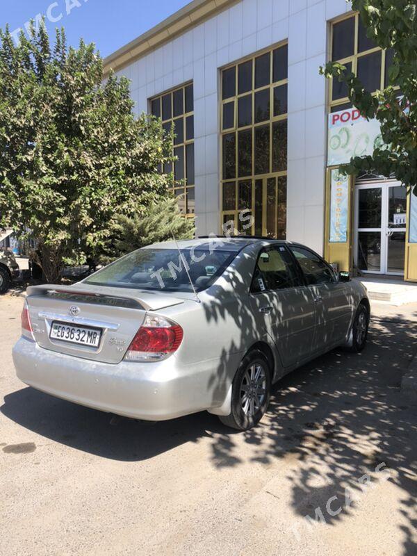 Toyota Camry 2003 - 200 000 TMT - Мары - img 3