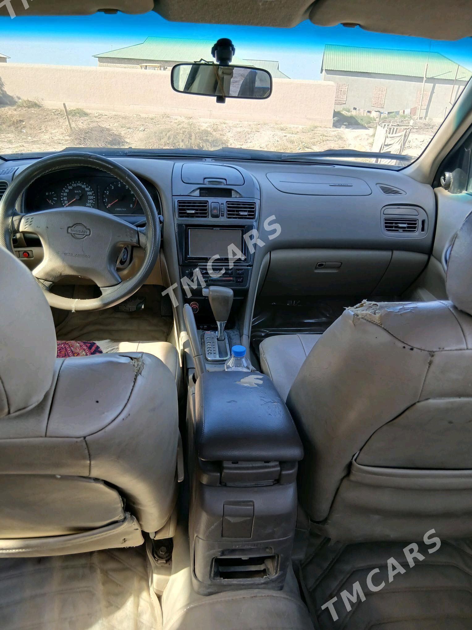 Nissan Maxima 2002 - 60 000 TMT - Türkmenbaşy etr. - img 2