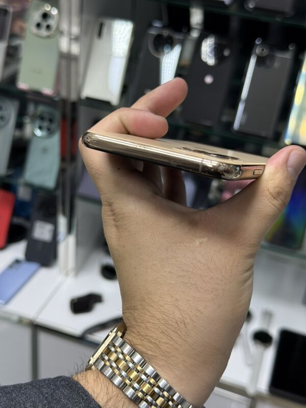 Iphone 11pro 256gb - Торговый центр "15 лет Независимости" - img 2