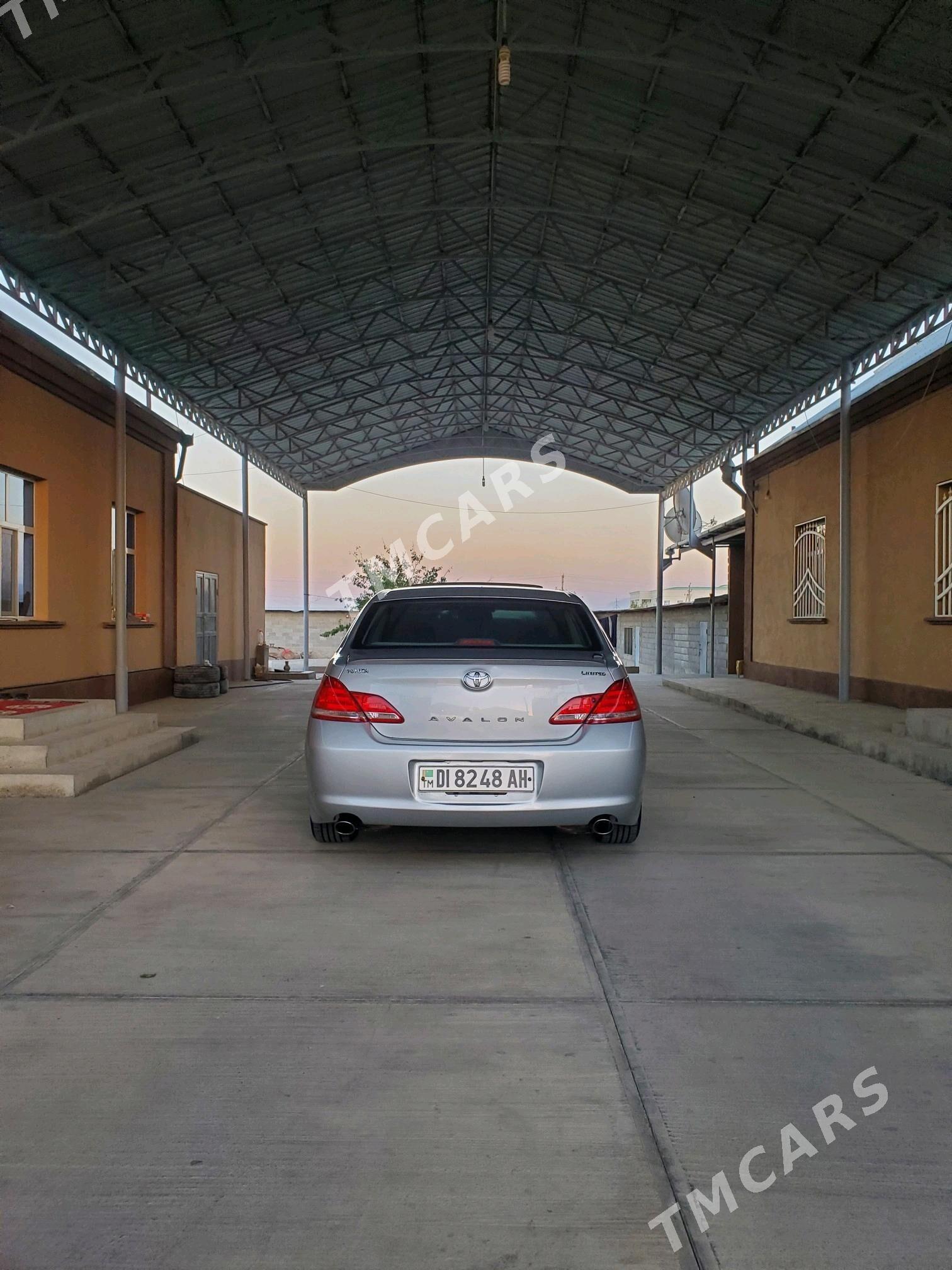 Toyota Avalon 2005 - 173 000 TMT - Bäherden - img 10