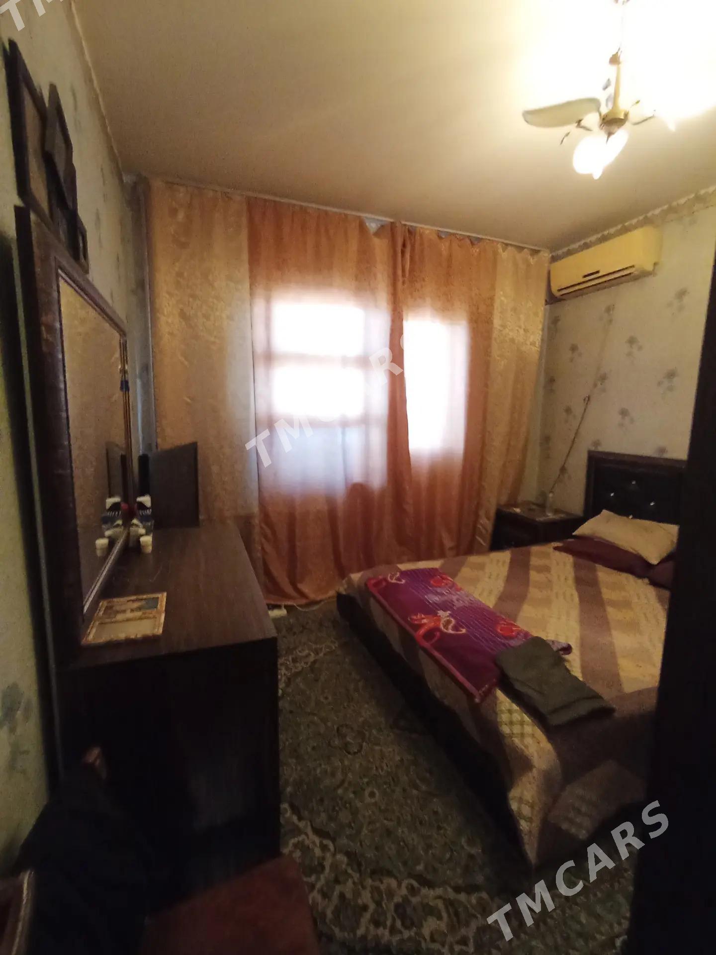 МИР 1 3КОМН 4/2ЭТ !!!! - Aşgabat - img 2