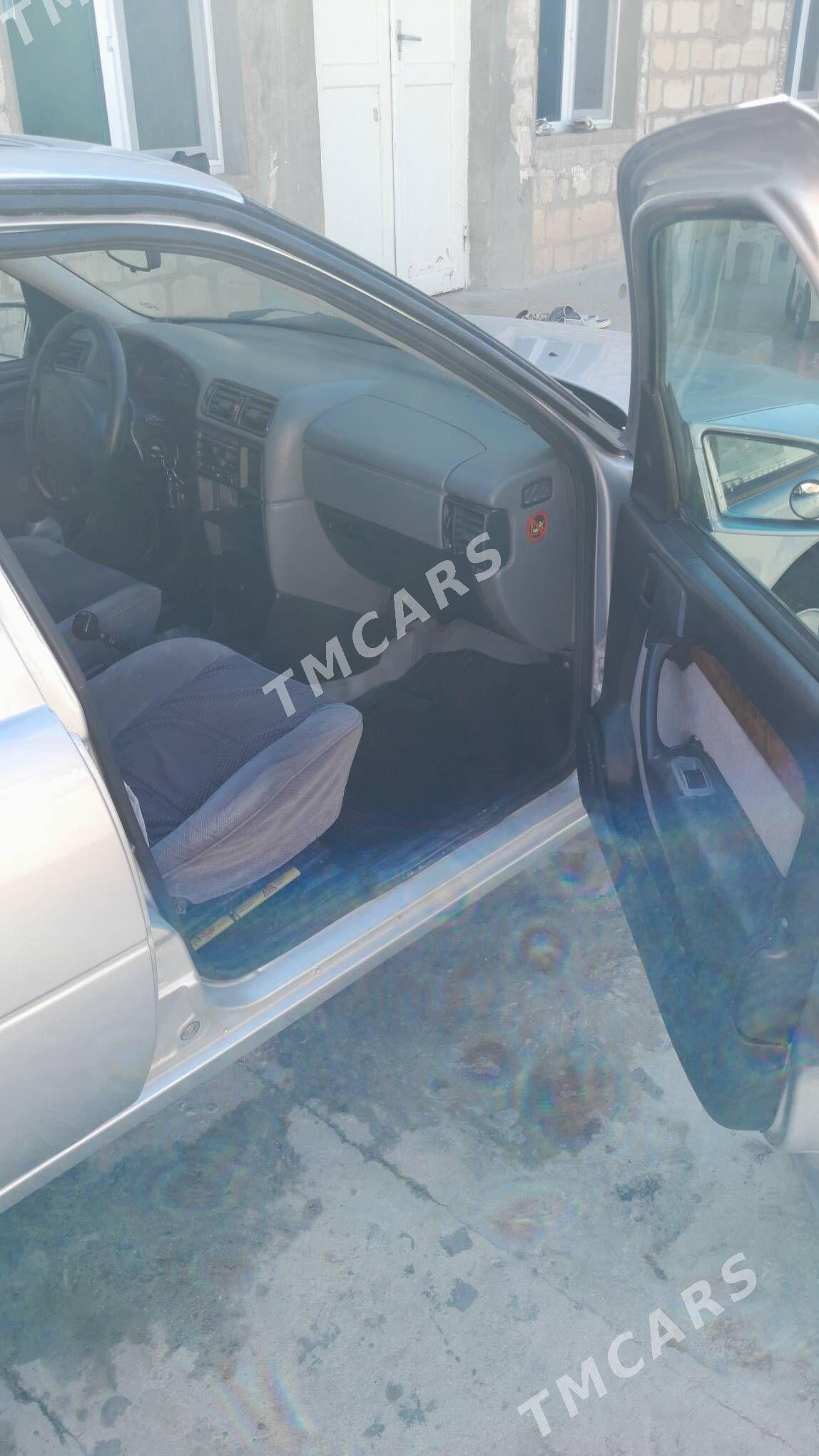 Opel Vectra 1995 - 40 000 TMT - Балканабат - img 4