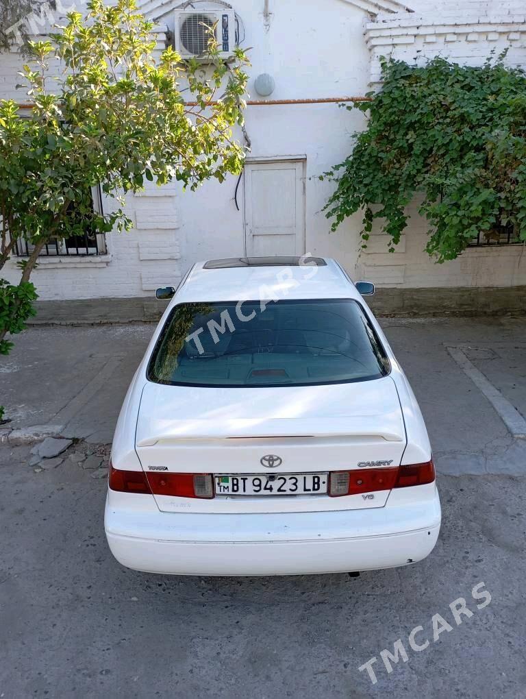 Toyota Camry 1999 - 117 000 TMT - Туркменабат - img 8