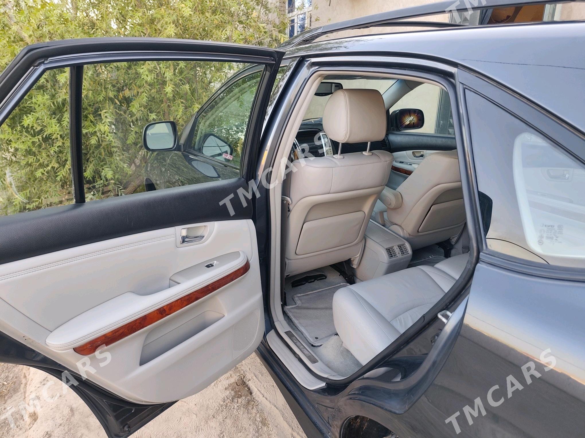 Lexus RX 330 2004 - 240 000 TMT - Дашогуз - img 6