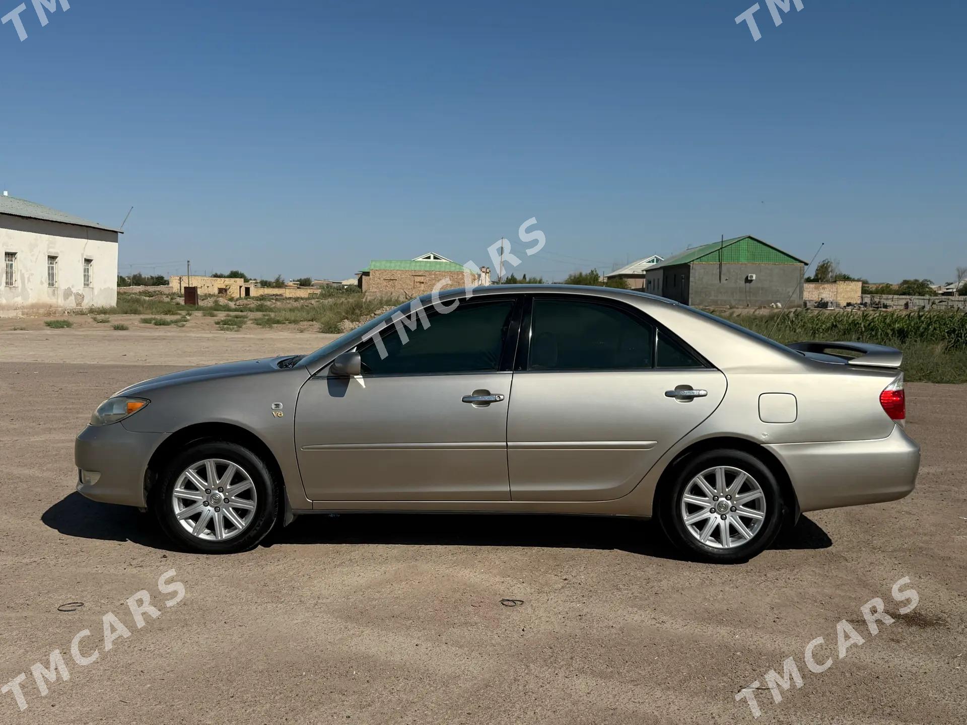 Toyota Camry 2005 - 195 000 TMT - Кёнеургенч - img 4