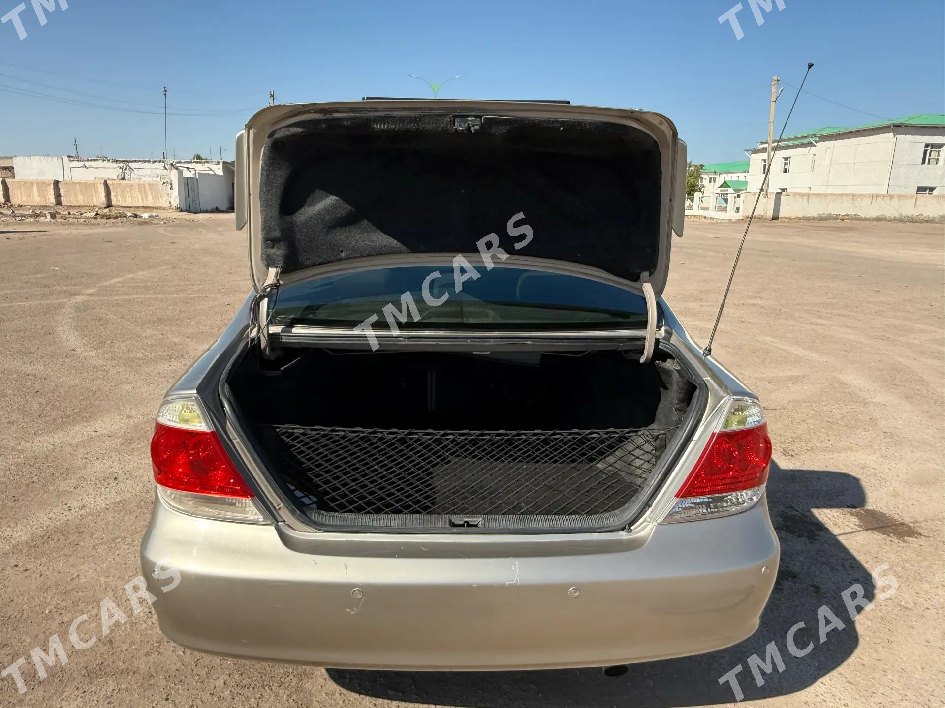 Toyota Camry 2005 - 195 000 TMT - Кёнеургенч - img 9