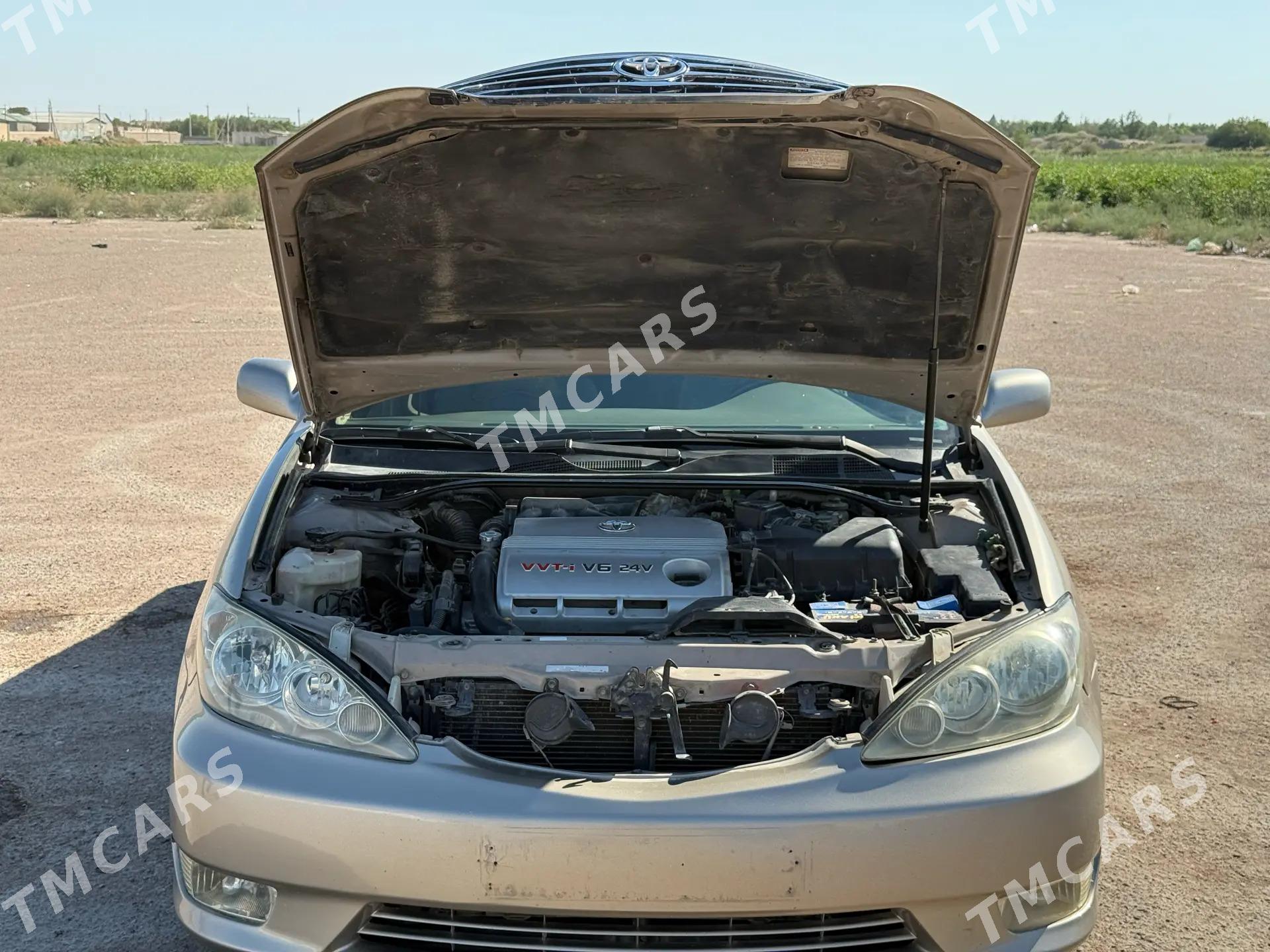 Toyota Camry 2005 - 195 000 TMT - Кёнеургенч - img 8