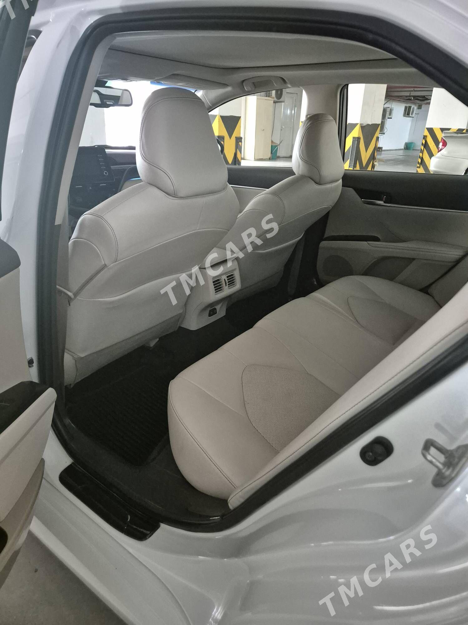 Toyota Camry 2021 - 470 000 TMT - Aşgabat - img 3