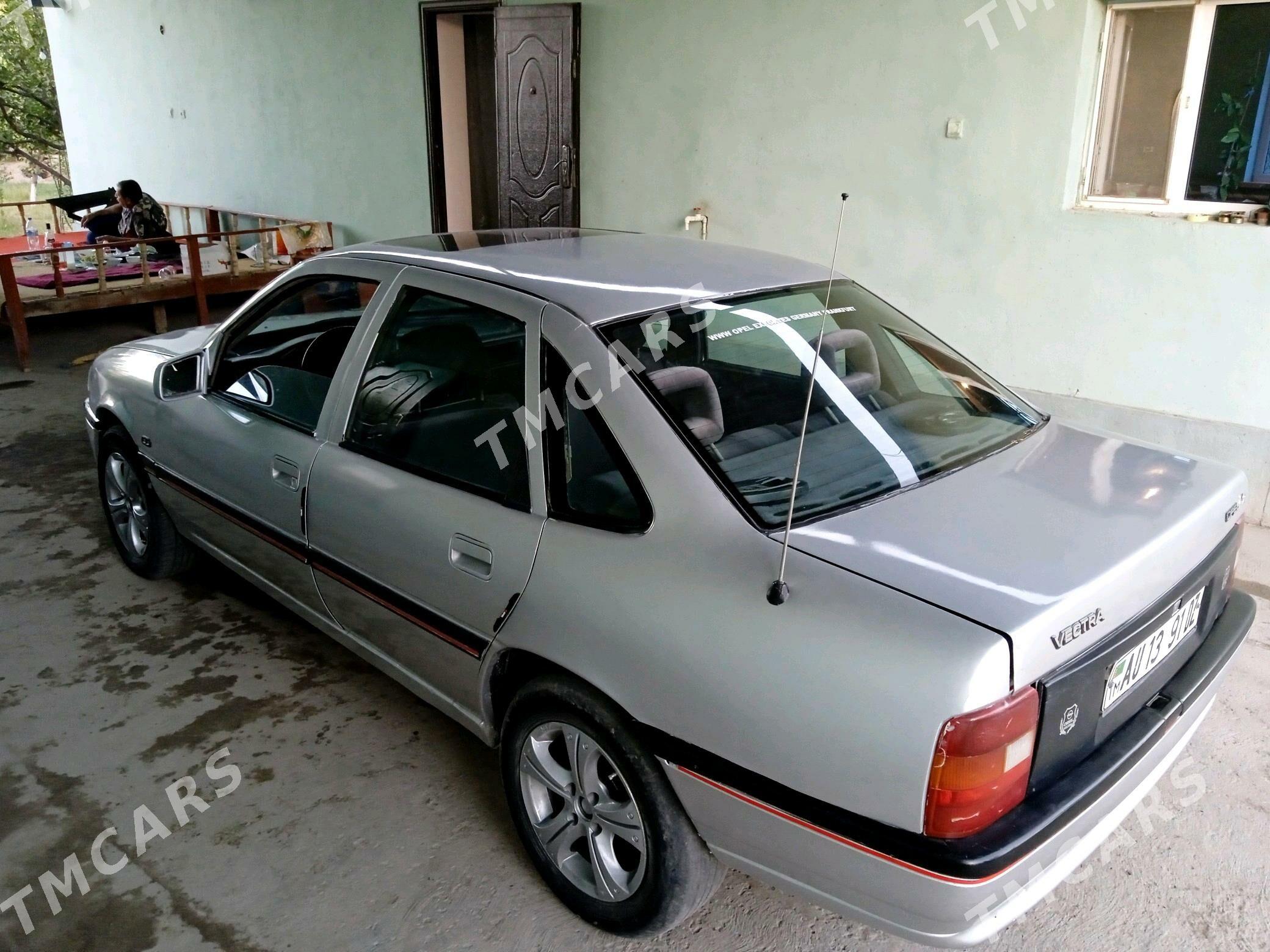 Opel Vectra 1989 - 24 000 TMT - Gubadag - img 4