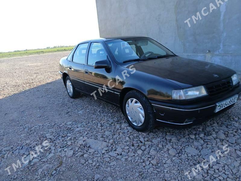 Opel Vectra 1992 - 37 000 TMT - Gubadag - img 4
