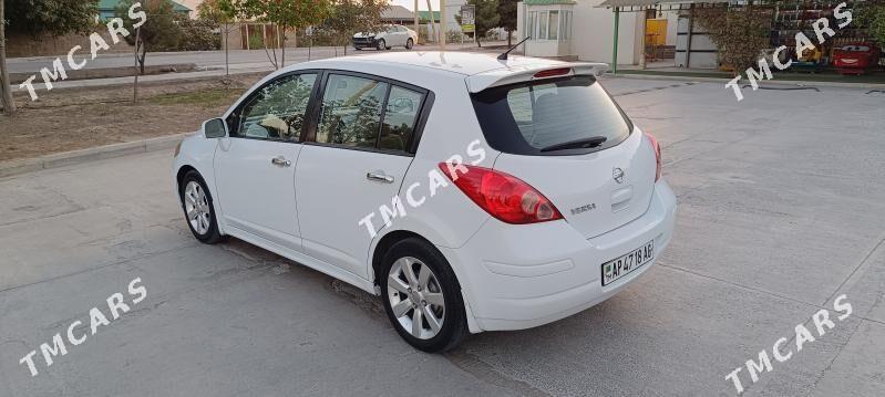 Nissan Versa 2010 - 136 000 TMT - Бузмеин - img 4