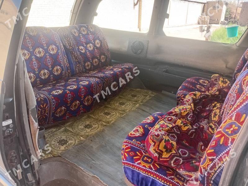 Toyota Previa 1996 - 55 000 TMT - Сакар - img 3