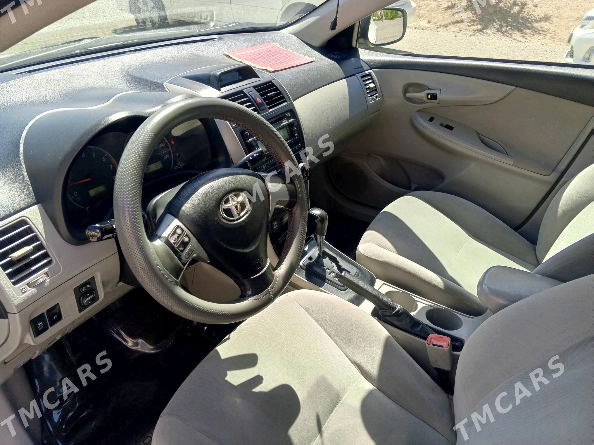 Toyota Corolla 2012 - 158 000 TMT - Теджен - img 2