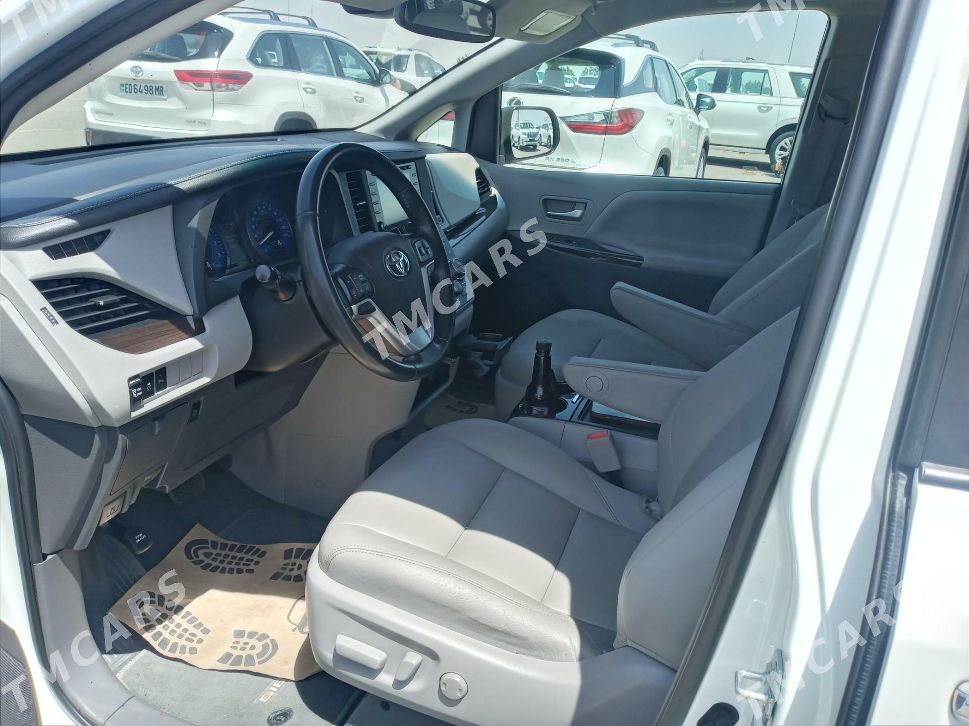 Toyota Sienna 2020 - 480 000 TMT - Мары - img 7
