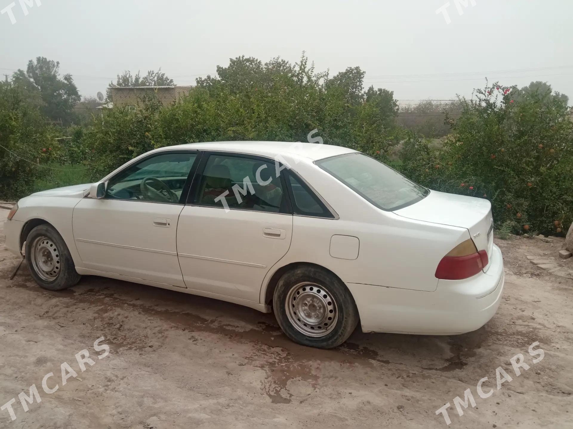Toyota Avalon 2000 - 90 000 TMT - Saýat - img 2