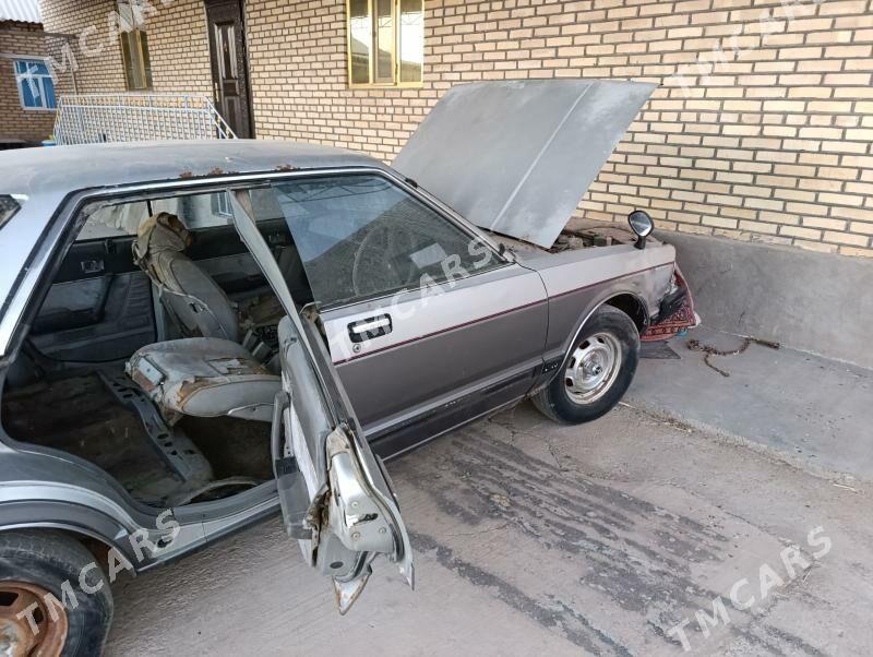 Toyota Mark II 1982 - 10 000 TMT - Серахс - img 2
