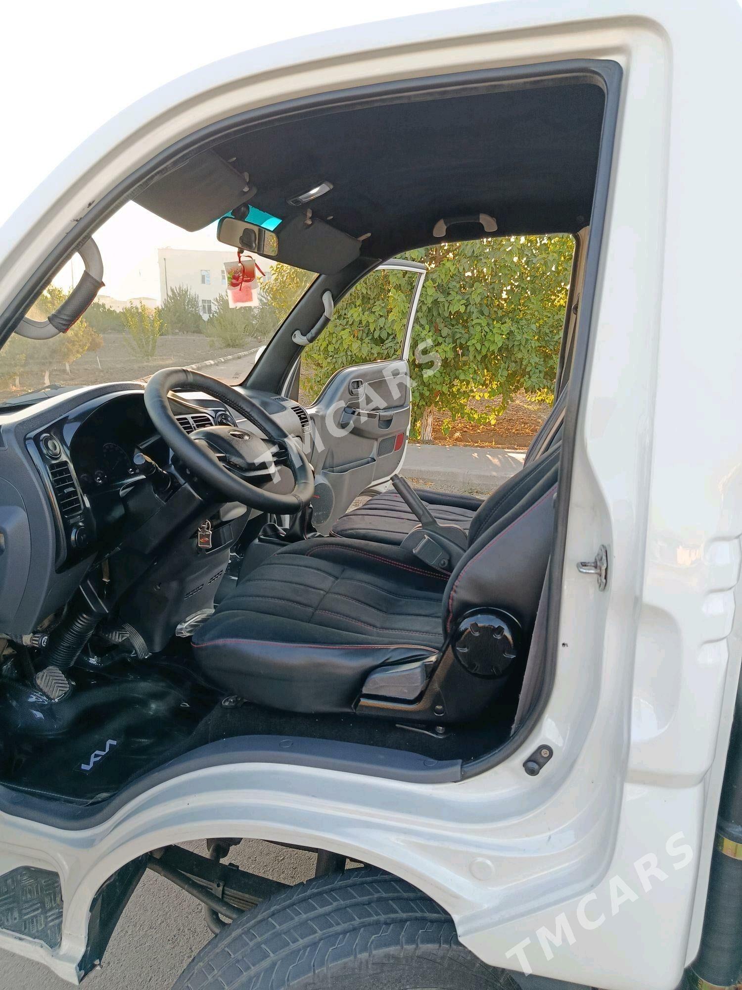 Kia Bongo 2014 - 270 000 TMT - Daşoguz - img 3