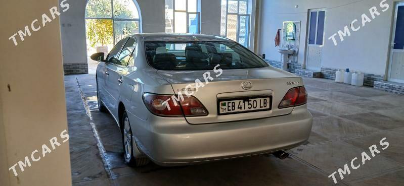 Lexus ES 300 2003 - 200 000 TMT - Чарджоу - img 3