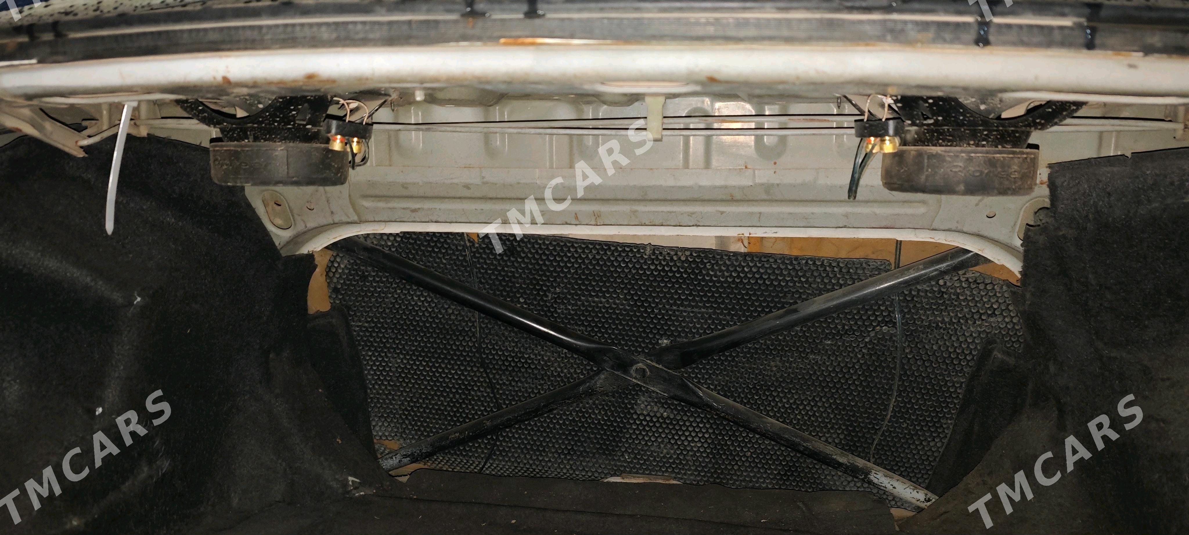 Toyota Corolla 2002 - 90 000 TMT - Дашогуз - img 4