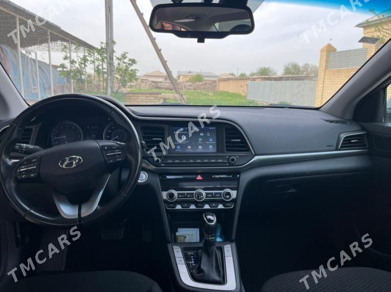 Hyundai Elantra 2019 - 210 000 TMT - Baýramaly - img 10