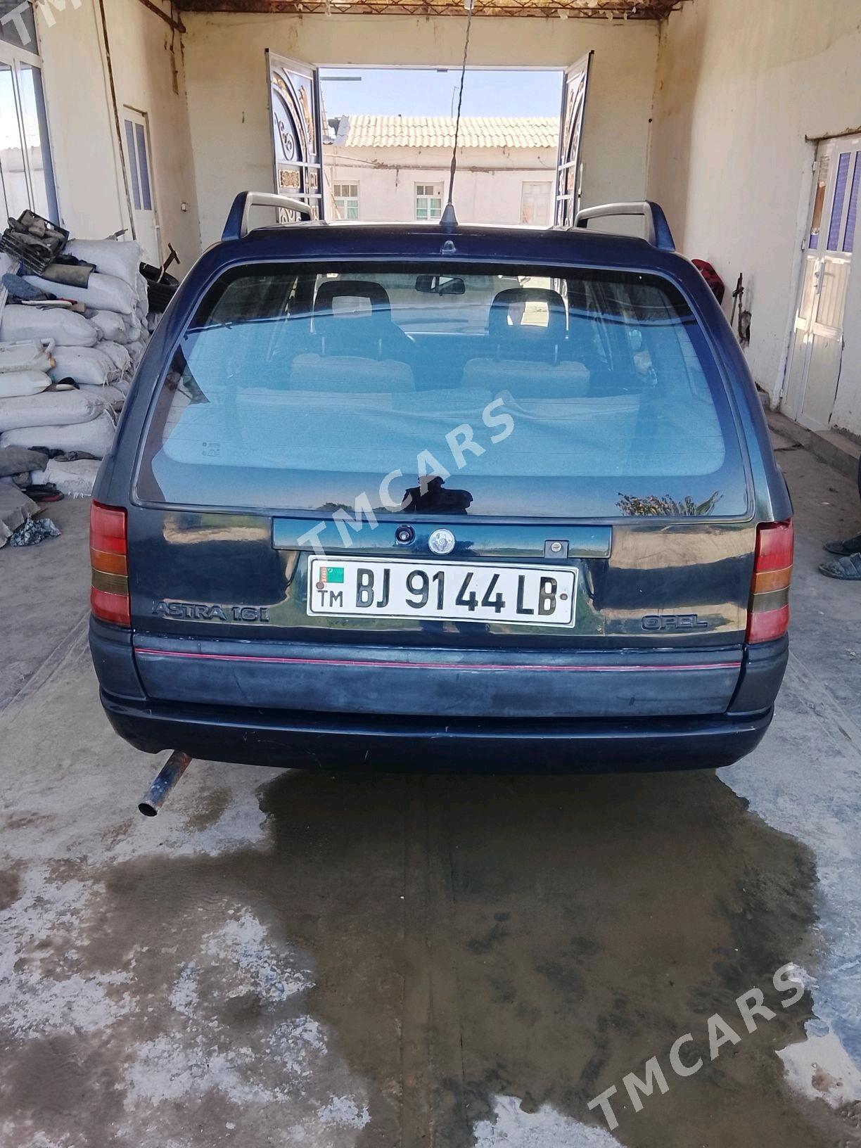 Opel Astra 1993 - 32 000 TMT - Farap - img 4