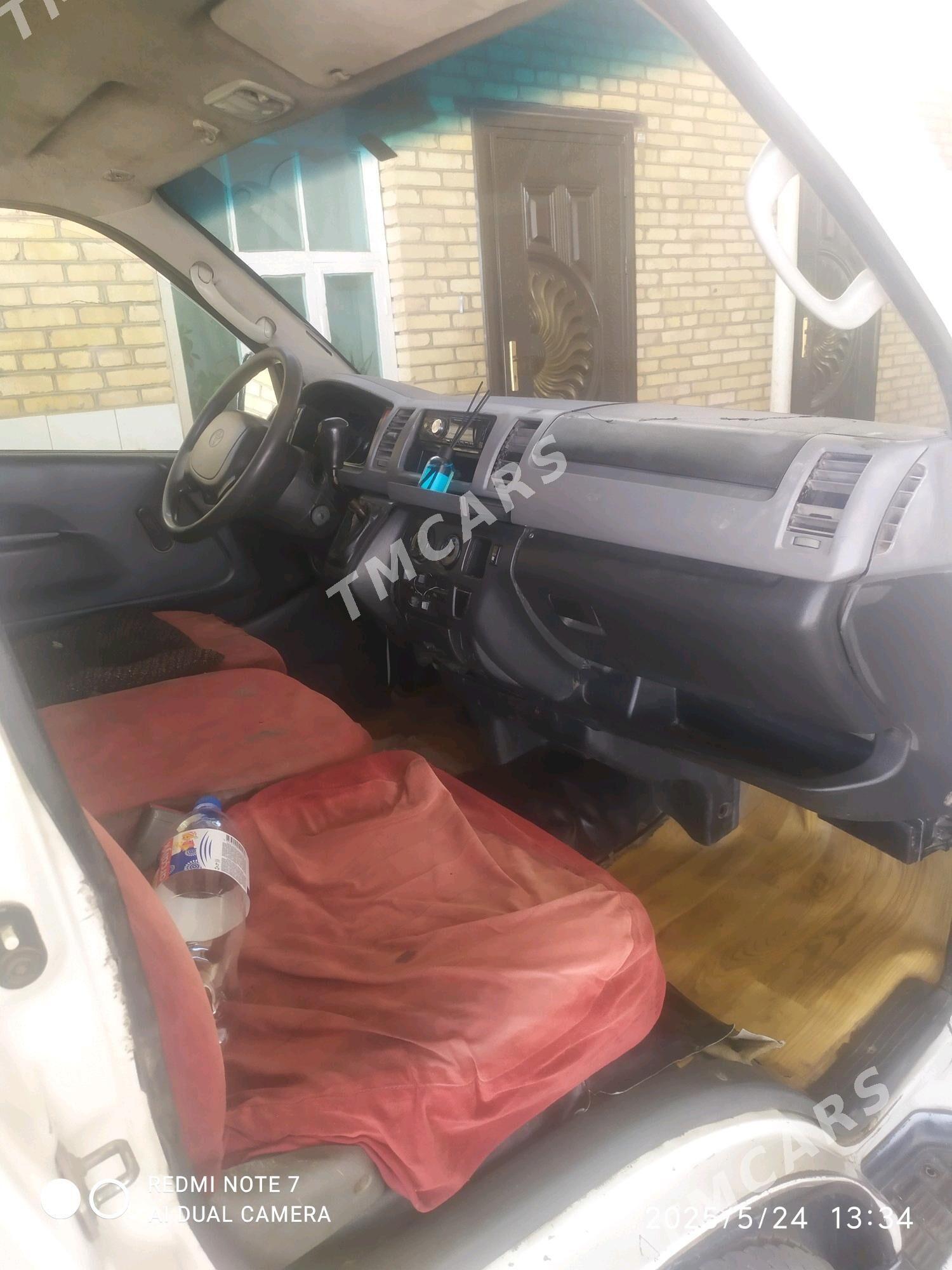 Toyota Hiace 2006 - 200 000 TMT - Murgap - img 7
