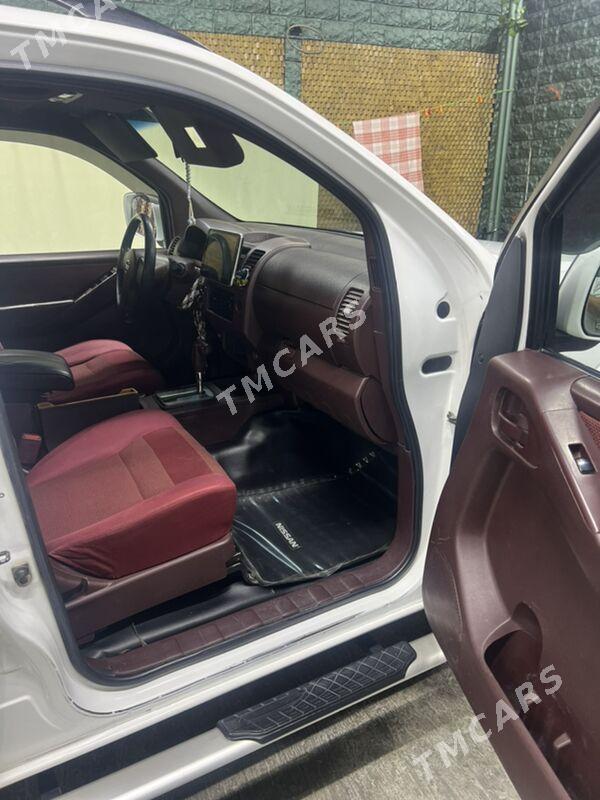 Nissan Navara 2011 - 180 000 TMT - Aşgabat - img 3