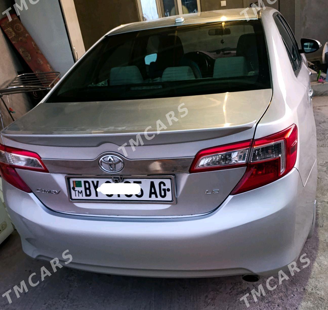 Toyota Camry 2013 - 220 000 TMT - Garadamak Şor - img 3