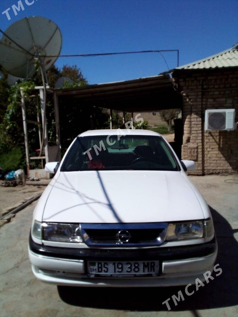 Opel Vectra 1990 - 22 000 TMT - Mary - img 1