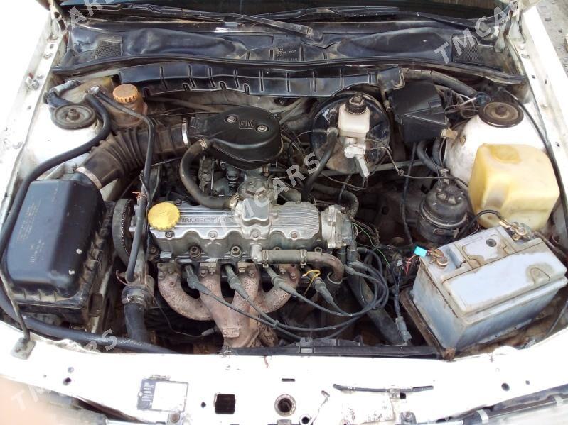 Opel Vectra 1990 - 22 000 TMT - Mary - img 4