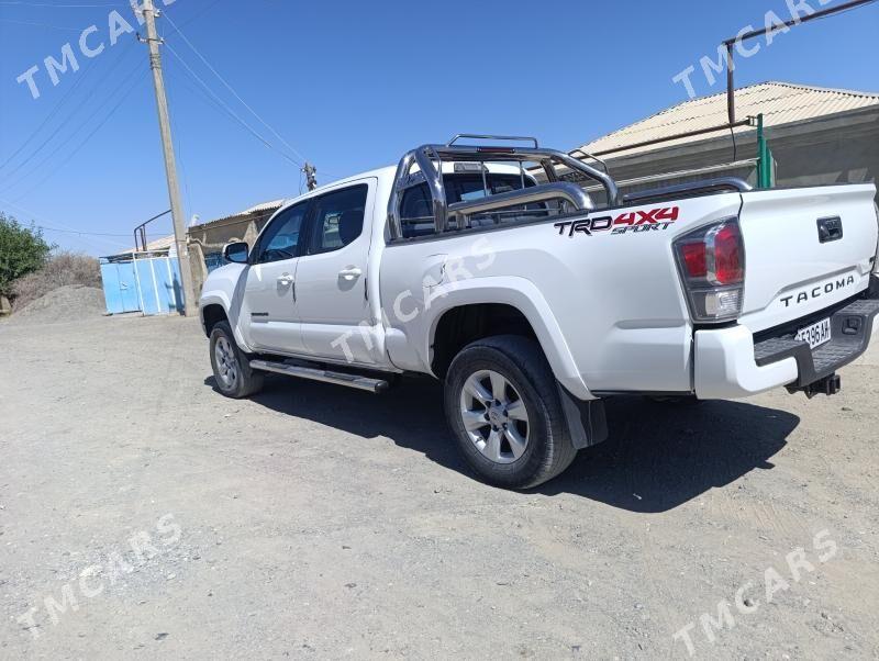 Toyota Tacoma 2017 - 420 000 TMT - Бахарден - img 2