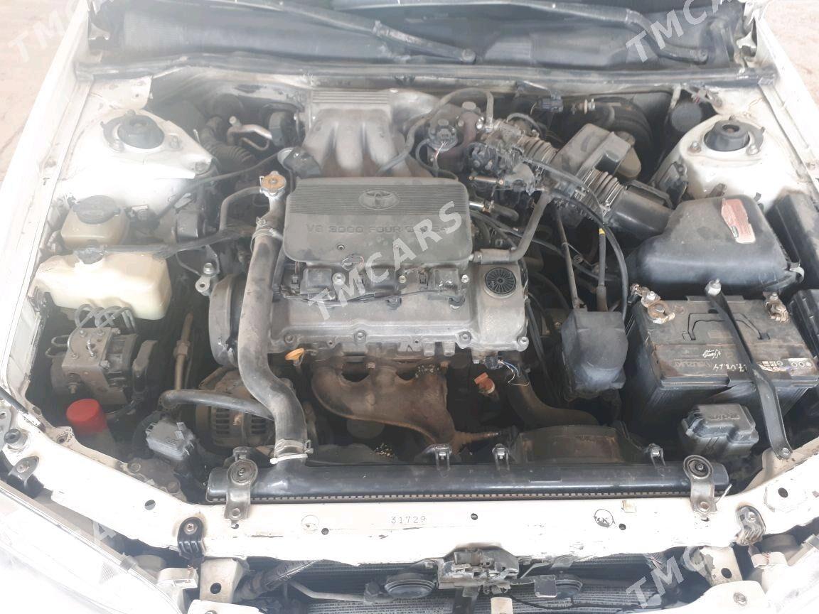 Toyota Camry 1998 - 130 000 TMT - Теджен - img 3