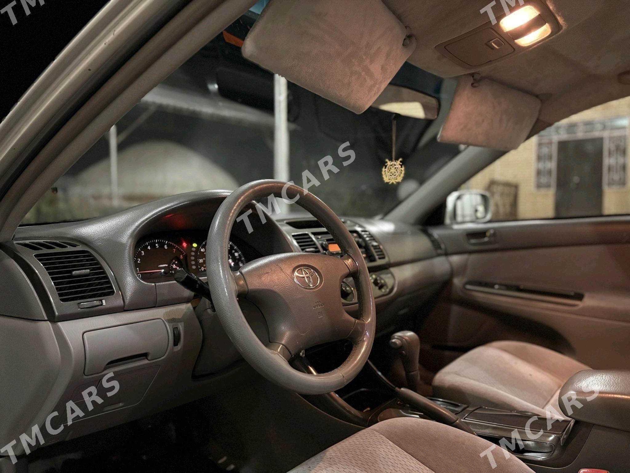 Toyota Camry 2004 - 146 000 TMT - Мары - img 9