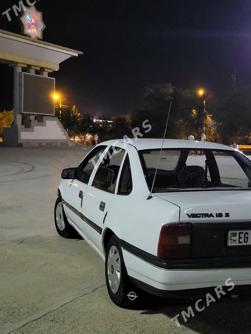 Opel Vectra 1989 - 32 000 TMT - Байрамали - img 4